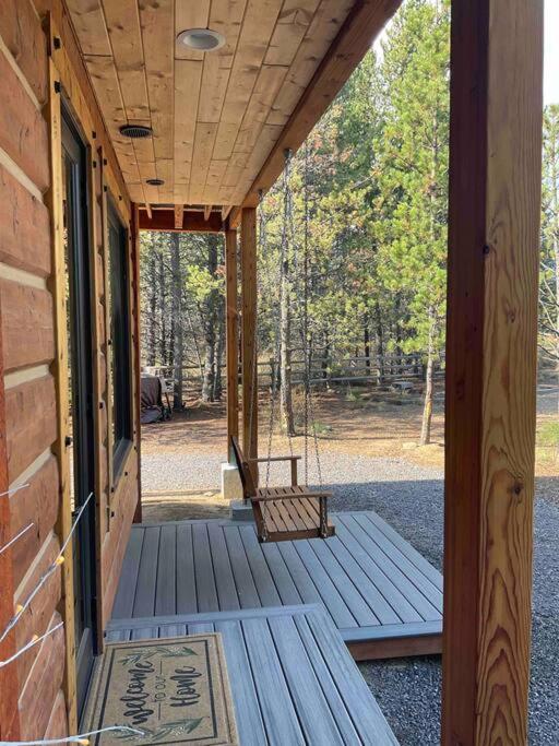 Beautiful Riverfront Near Mt Bachelor With Hot Tub Bend Exterior foto